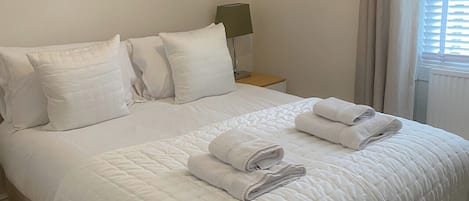 3 bedrooms, free WiFi, bed sheets