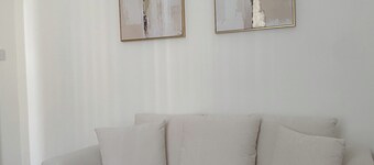 Luxury Townhouse Retreat in Kendal w/ Free Parking