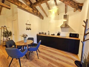 Dining - Private Jacuzzi in Amarante (Amarante)