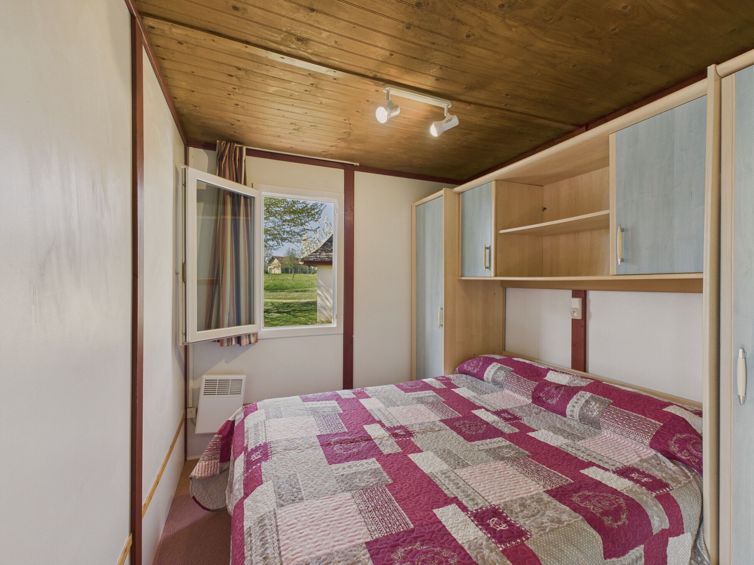 2 chambres, fer et planche à repasser, Wi-Fi gratuit