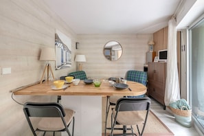 Dining - Apart 100m from the beach - swimming pool for 4 (Pornic)