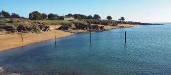 Apart 100m from the beach - swimming pool for 4