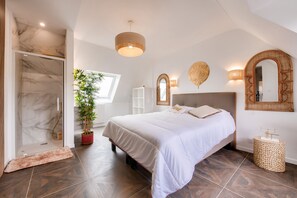 4 室のベッドルーム、アイロン / アイロン台、WiFi (無料)