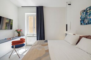 1 dormitorio, escritorio, wifi gratis y ropa de cama