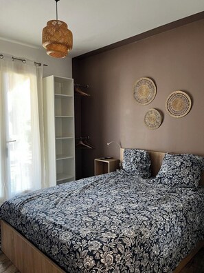 4 slaapkamers, een strijkplank/strijkijzer, wifi, beddengoed