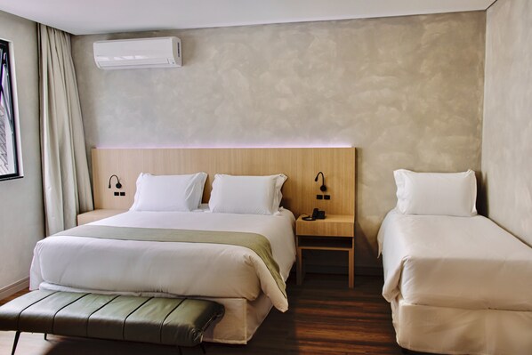 Caja de seguridad en la habitación y cortinas blackout 