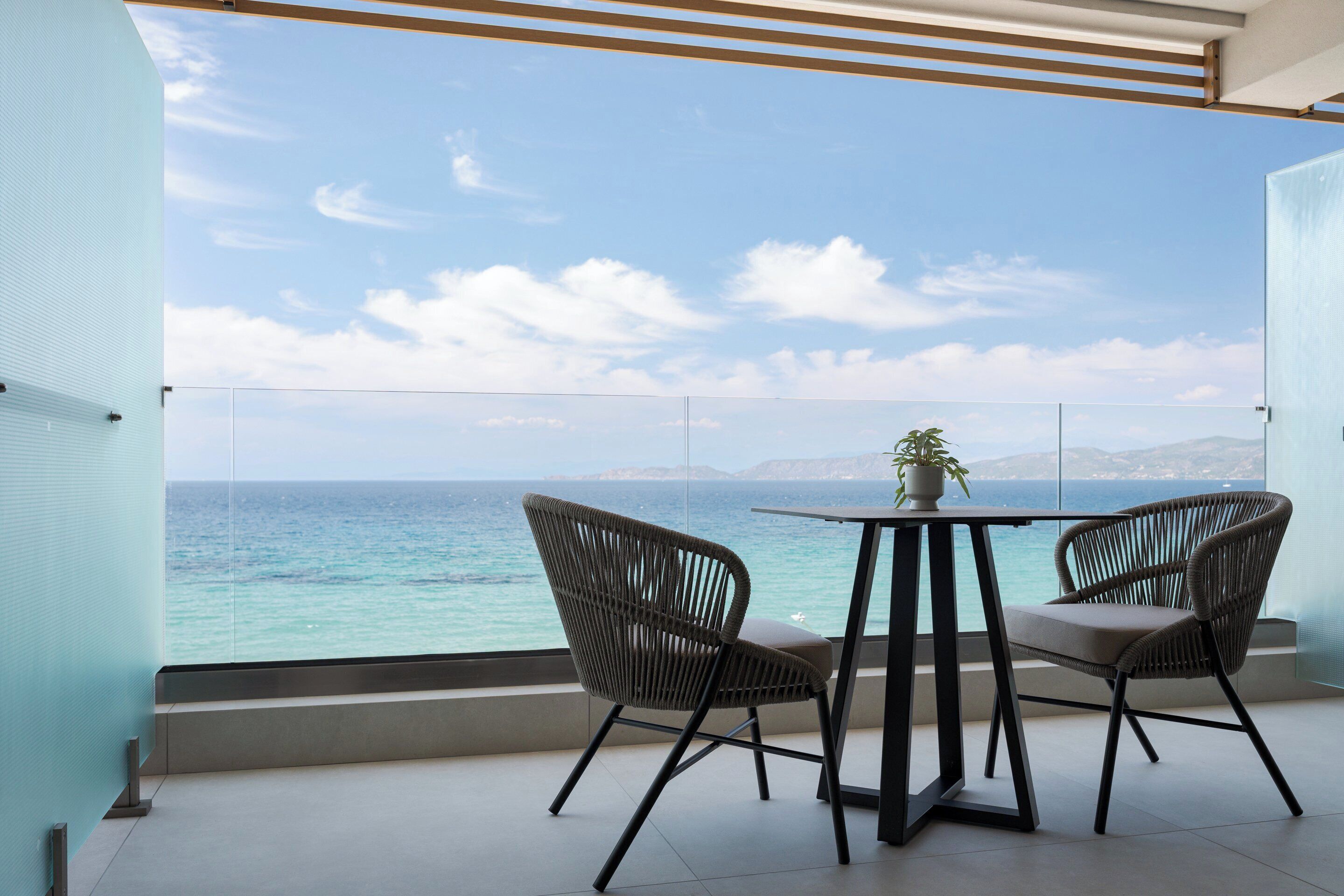 Kamar Comfort, balkon, pemandangan laut | Balkon