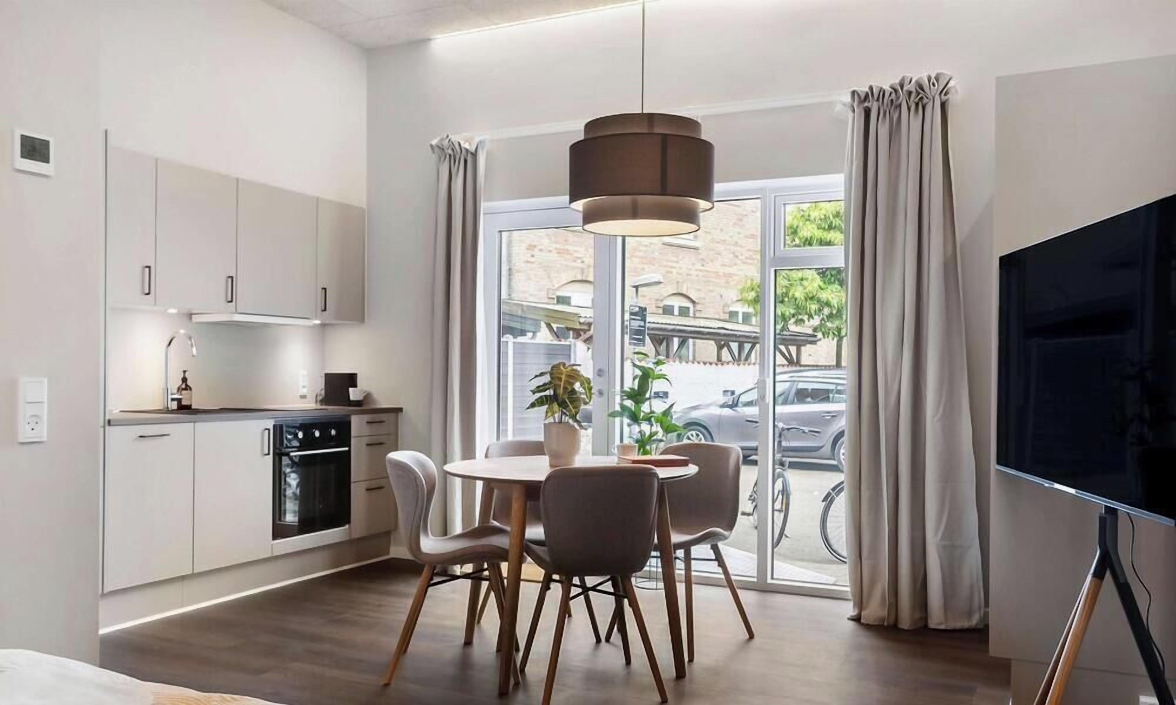 1 bedroom, desk, iron/ironing board, WiFi