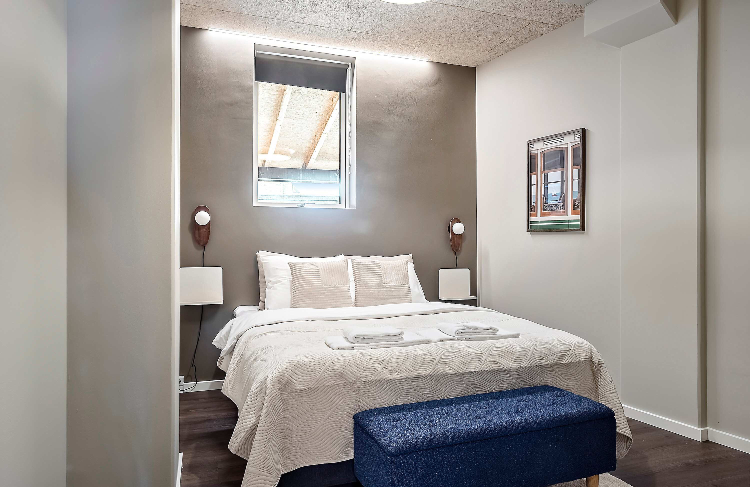 1 soverom, skrivebord, strykejern/-brett og wi-fi