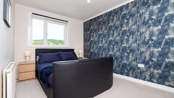 3 chambres, fer et planche Ă repasser, Wi-Fi, draps fournis