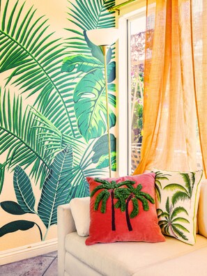 Smart TV, fireplace, foosball