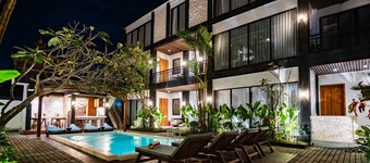 Sebelas Apartments by EVDEkimi – The Residence with Authentic Café in Ubud Center