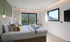 3 chambres, fer et planche à repasser, Wi-Fi, draps fournis