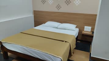 Cortinas blackout, tabla de planchar con plancha y wifi gratis