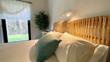 4 Schlafzimmer, Schreibtisch, Bügeleisen/Bügelbrett, WLAN