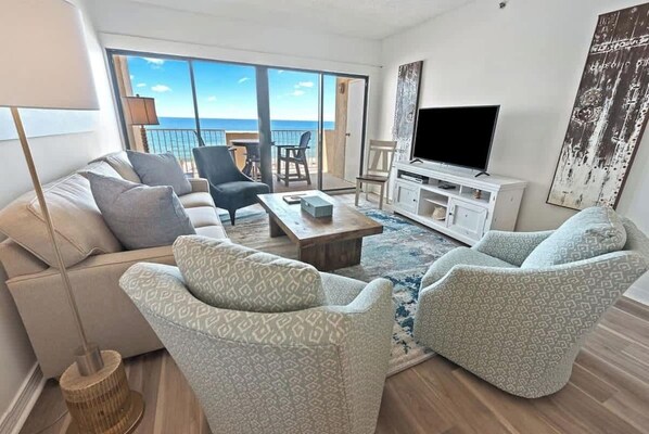 Téléviseur, bureau