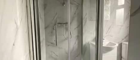Shower, towels