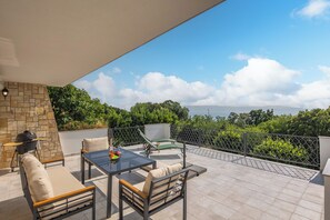 Family House, Multiple Bedrooms, 2 Bathrooms, Mountainside (Hidden Pool House With Sea View) | Outdoor dining