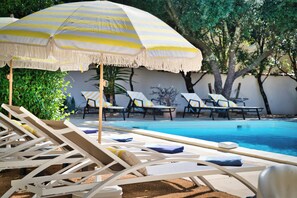 Uklassifisert bilde, 3 av 41, knapp