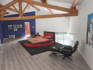 6 bedrooms, iron/ironing board, WiFi, bed sheets - 4 kms from UZES town architect 330 m² heated pool (Saint-Siffret)