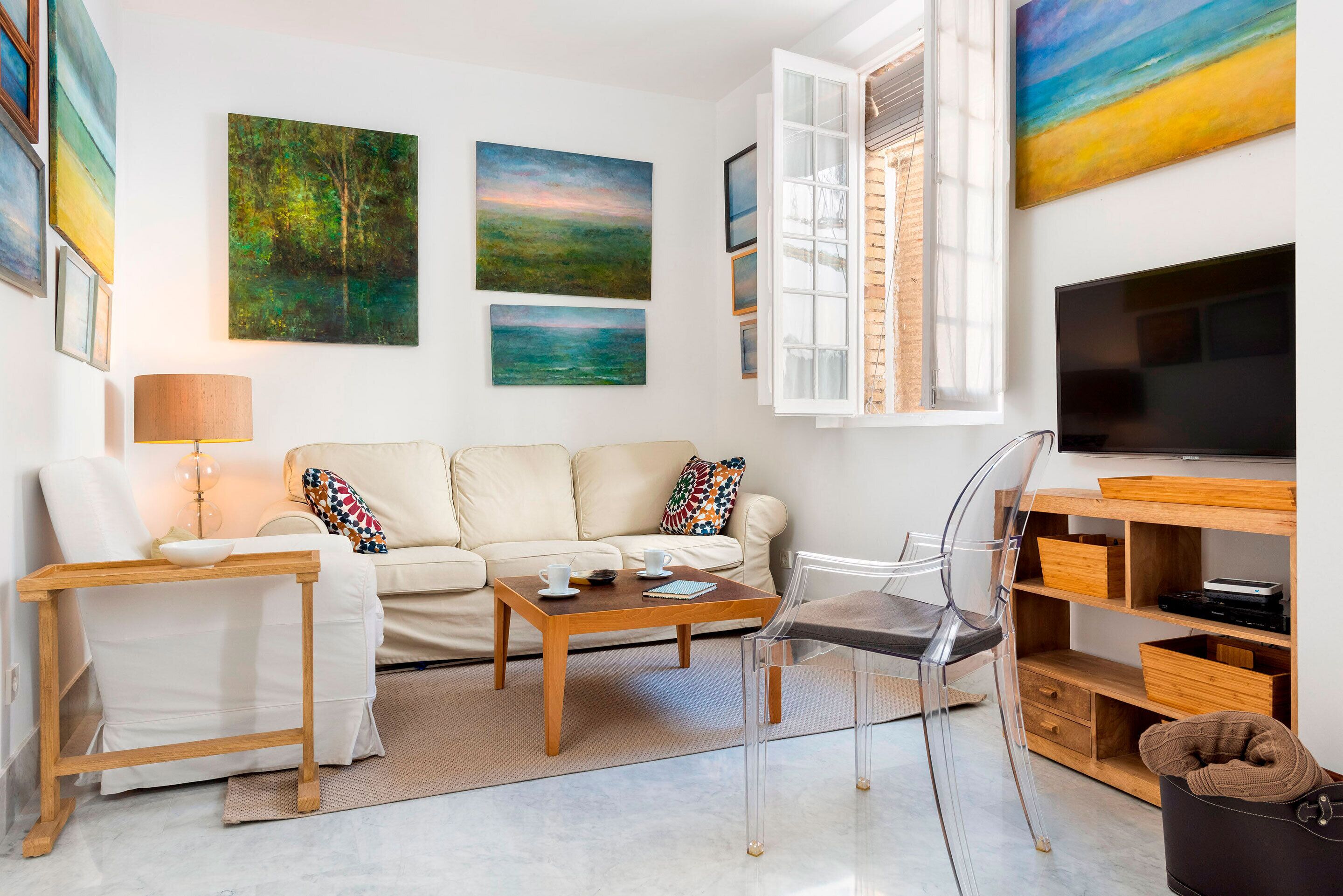 Apartment (2 Bedrooms) | Living area