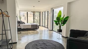 House | 7 bedrooms, high-speed internet