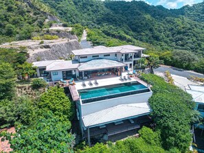House - w Breathtaking 9BR Villa in Costa Rica (Cabo Velas)