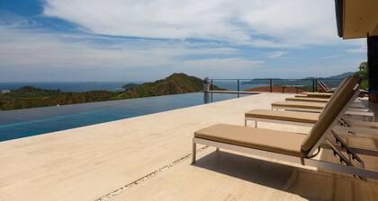 w Breathtaking 9BR Villa in Costa Rica