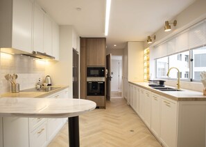 Apartment, Accessible | 3 bedrooms, Internet - w Radiant 3BR With Great Deco in Miraflores (Lima)