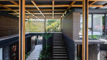 House | 4 bilik tidur, Internet