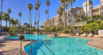 Beachfront Oceanside Condo w/ Amenity Access!
