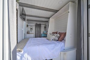 Apartment (0 Bedroom) | Interior - Lakefront Container Studio: Patio & Fire Pit! (Canyon Lake)