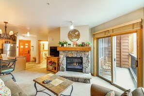 Interior - On-site Gondola Access: Keystone Ski Condo (Keystone)