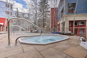 Interior - On-site Gondola Access: Keystone Ski Condo (Keystone)