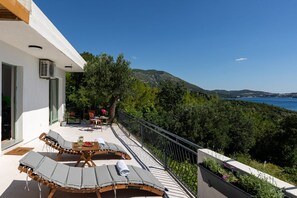 House (Two Bedroom Holiday Home with Terrace) | Terrace/patio - Holiday Home Olive&sun (Zupa dubrovacka)