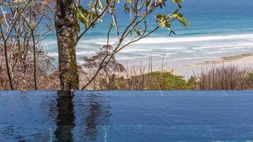 Rumah | 6 kamar tidur dan internet