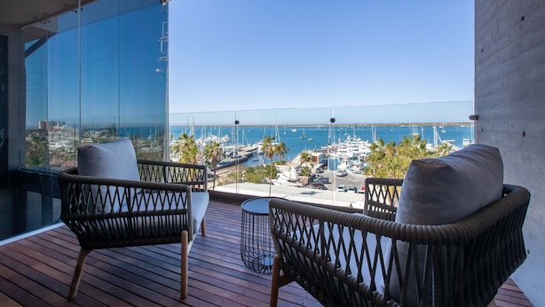 4 bedrooms, Internet - w Deluxe Penthouse in La Paz (La Paz)