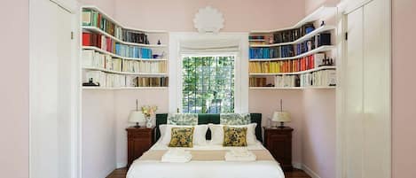 Apartment | 2 bedrooms, Internet