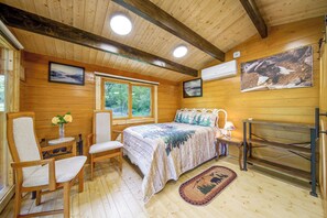 Interior - On Hobby Farm: Whidbey Island Tiny Home (Clinton)