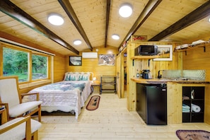 Interior - On Hobby Farm: Whidbey Island Tiny Home (Clinton)