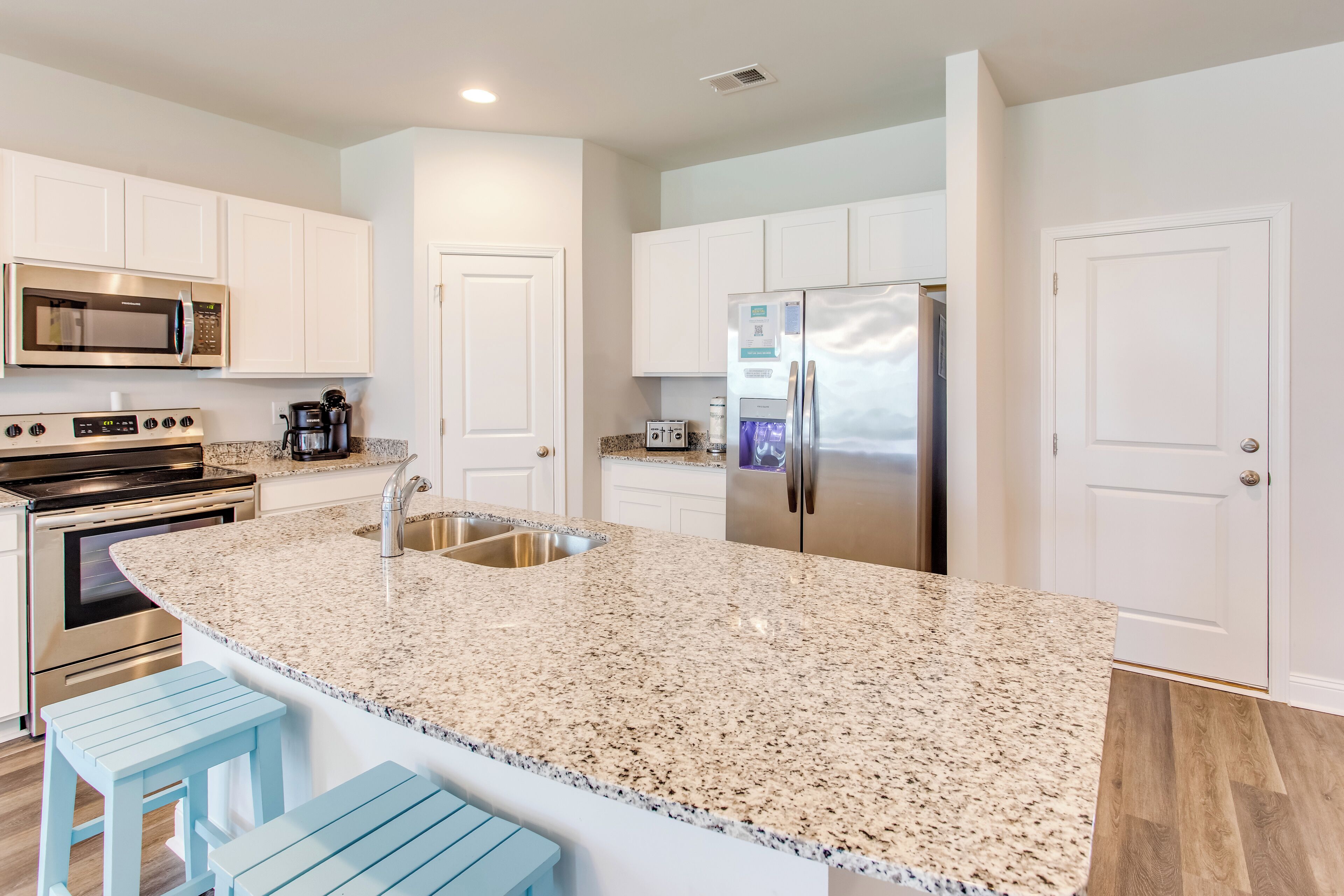 المنشأة من الداخل