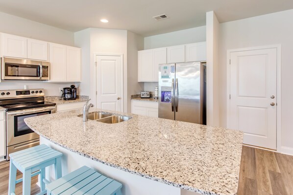 House (3 Bedrooms) | Interior - 4 Mi to Ocean: Coastal Gem in North Carolina! (Ocean Isle Beach)