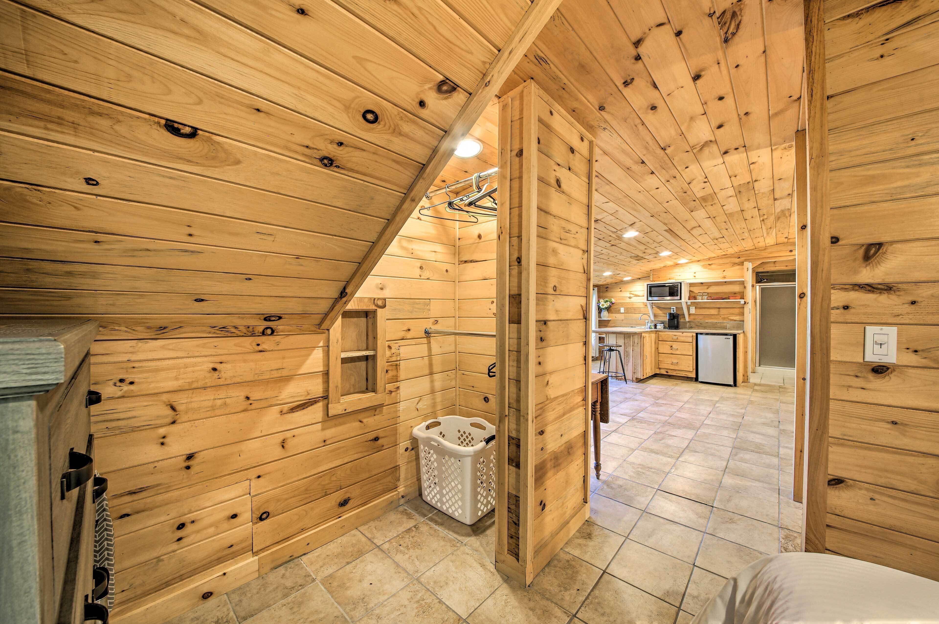 Apartment (0 Bedroom) | Interior