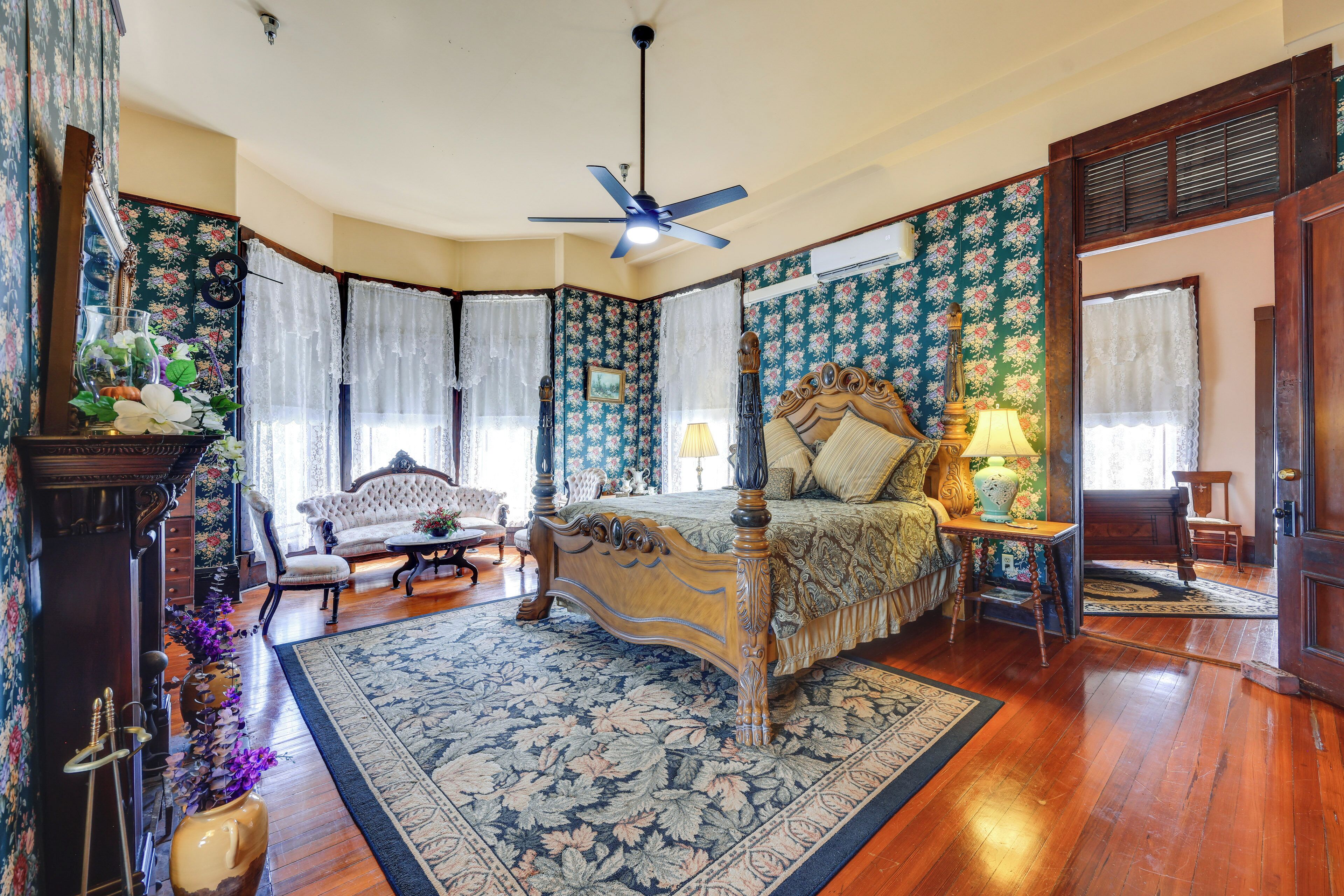 House (Multiple Bedrooms) | Interior