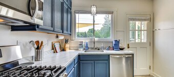 4 Mi to Clemson : Pet-friendly Seneca Cottage