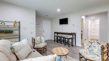 Apartment (2 Bedrooms) | Bahagian dalam