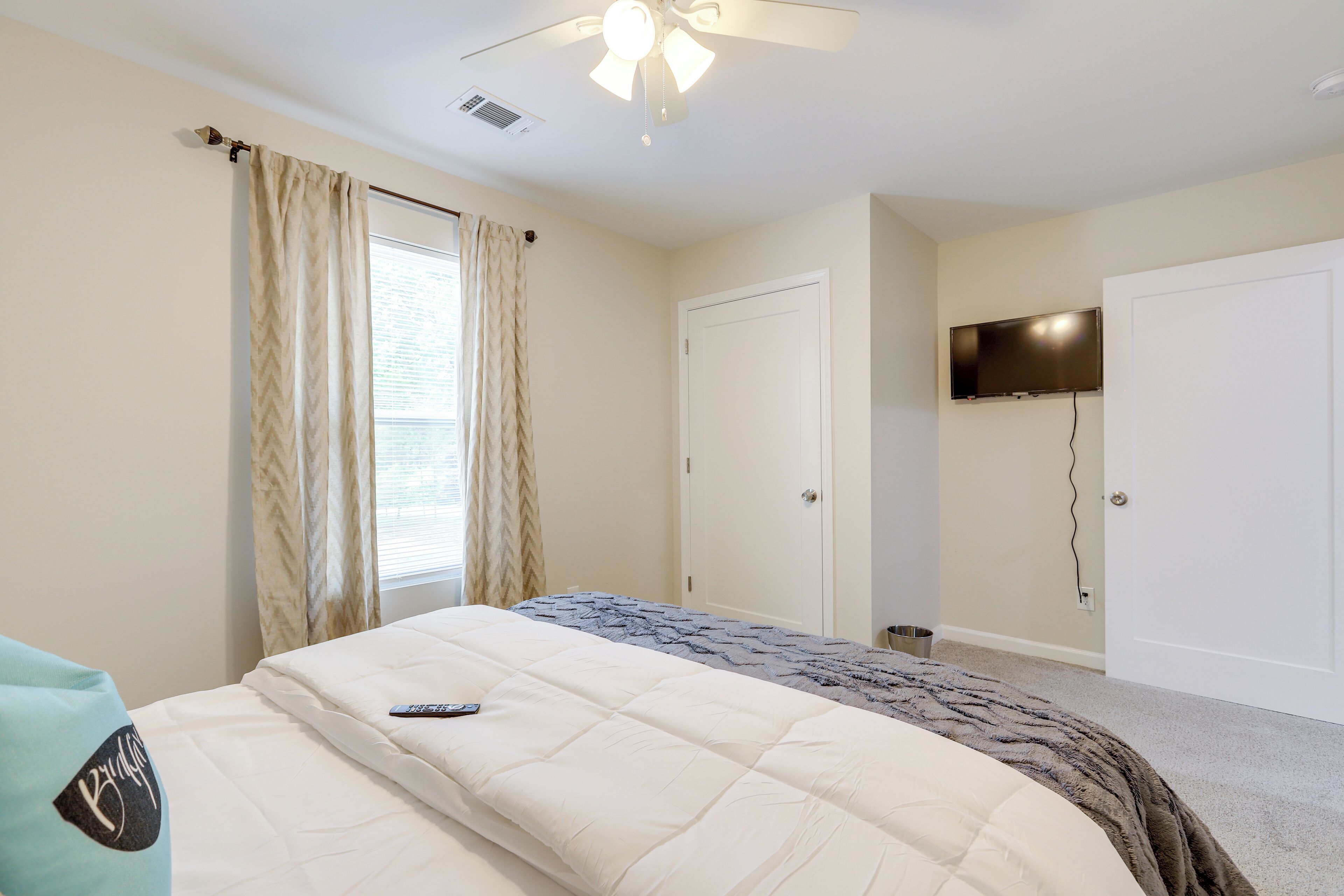 Apartment (2 Bedrooms) | Bahagian dalam