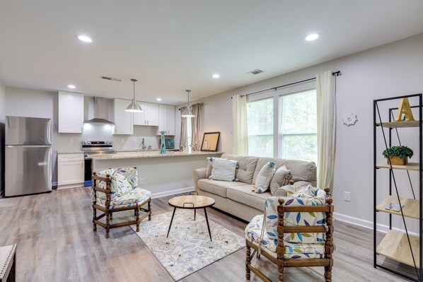 Apartment (2 Bedrooms) | Front of property