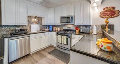 7 Mi to Lake Fork: Cottage w/ Deck in Quitman