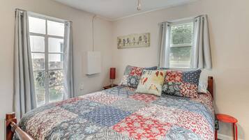 House (1 Bedroom) | Interior